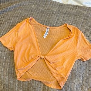 ALO yoga ribbed knotty crop top